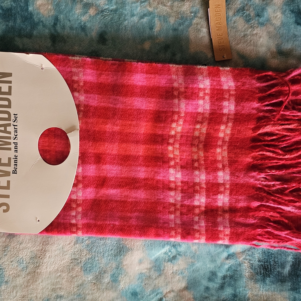 Steve Madden Pink Scarf